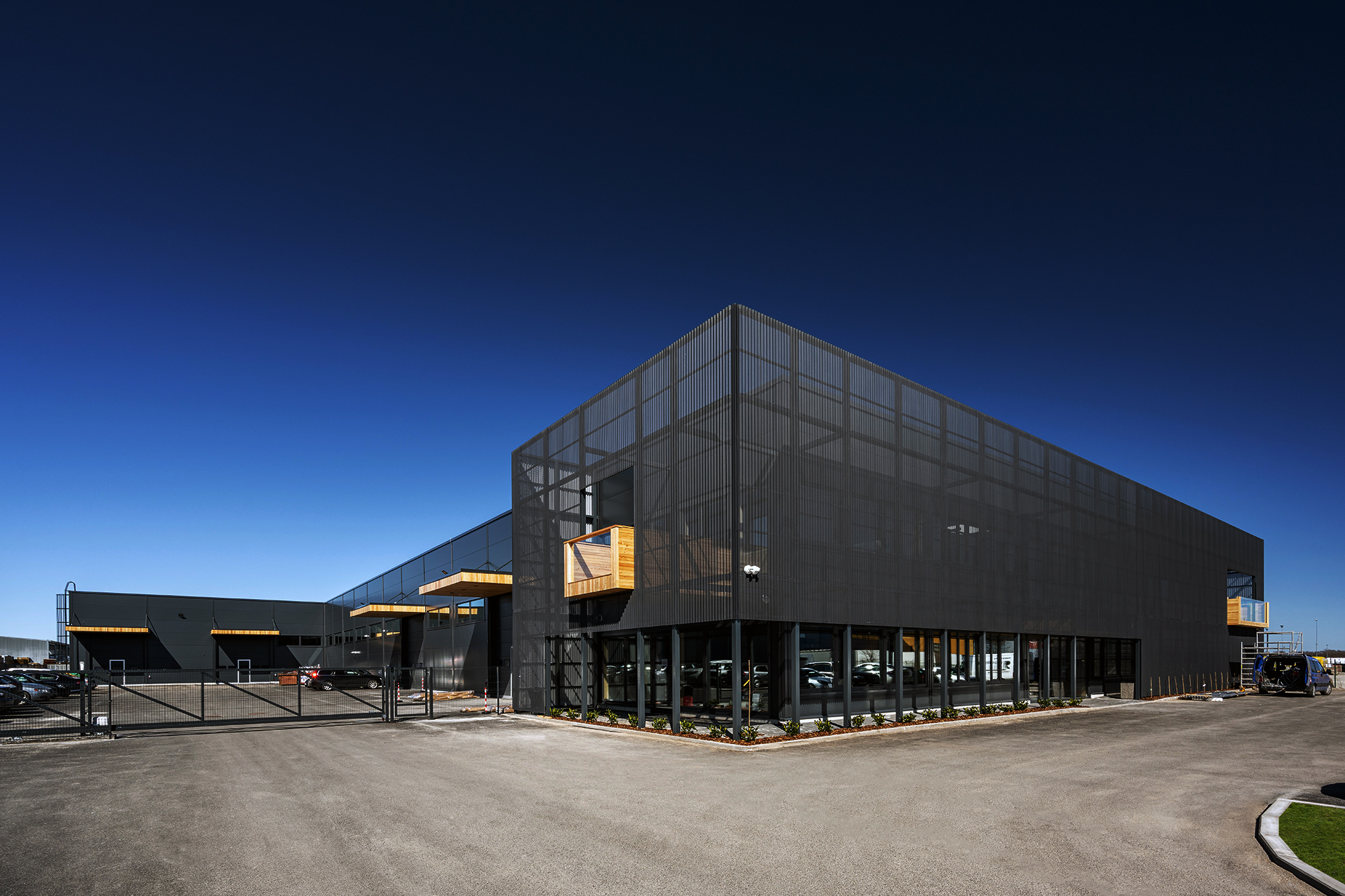 Büro- und Produktionsgebäude der Volume Design OÜ Foto 3